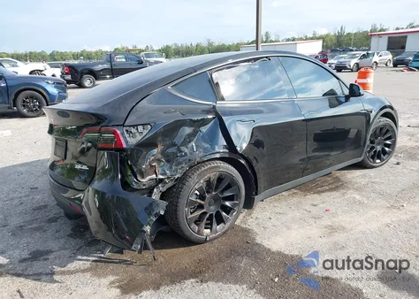 2023 Tesla Model Y Awd/Long Range Dual Motor All-Wheel Drive из США, поврежденный, VIN 7SAYGDEE5PF881514